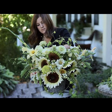 Our Sunflower Growing Set-Up & Making a Bouquet!