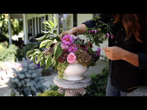 How I Make A Cut Flower Arrangement!