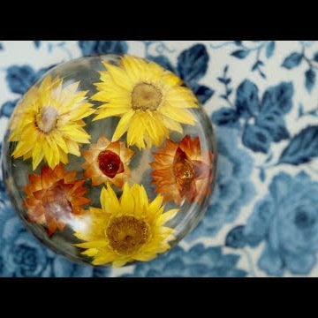EASY DIY! Dried Flowers in Resin!