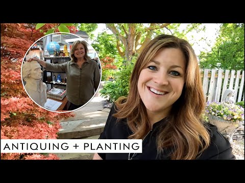 Antiquing Day with Mom + Planting in My Parent's Garden!