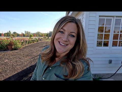 HUGE Butternut Squash Harvest, Orchard Grass Update & Chicken Coop Window Box Planting!