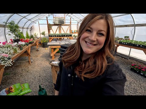 Planting 10 Varieties of Snapdragons & Senecio + Random Plant Repotting!