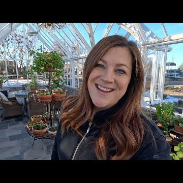 My Mom Surprised Me With a Plant Stand & Picnic in the Greenhouse!