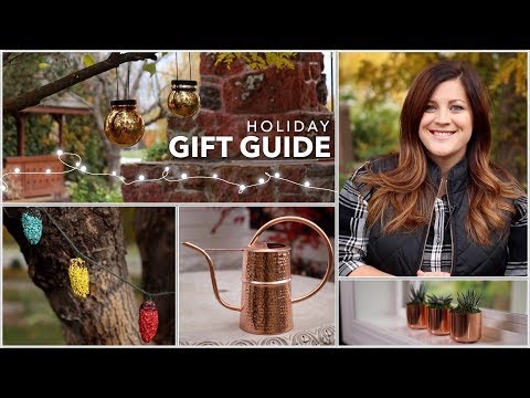 Holiday Gift Guide + Giveaway!!!