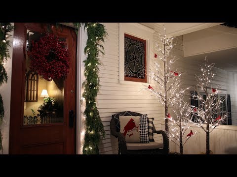 Estate Planters (Part 2) & Decorating the Front Porch!