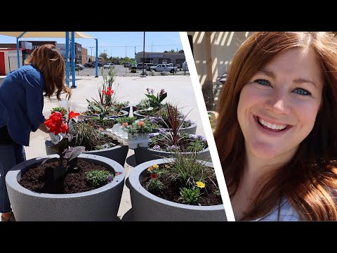 Planting 10 Containers at Our City’s Splash Pad!
