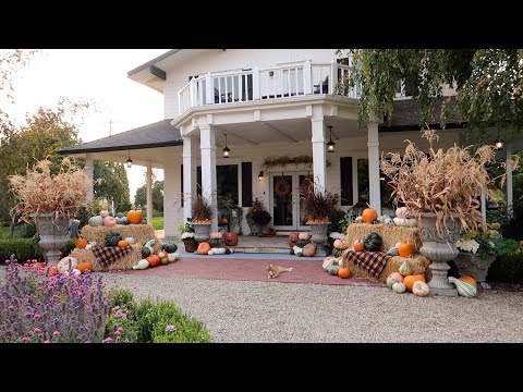 I Used a Ton of Pumpkins to Decorate Our Porch!
