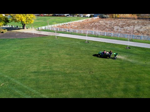 Spreading Fall Fertilizer & Soil Amendments On the Lawn!
