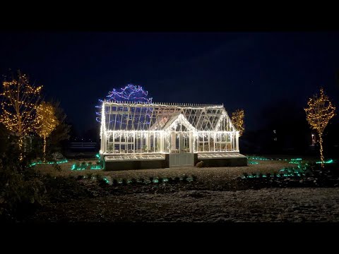Christmas Lights Around the Hartley!