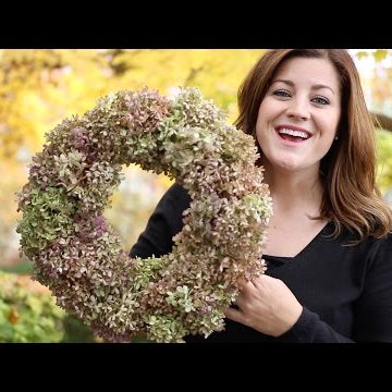 How to Make a Hydrangea Wreath