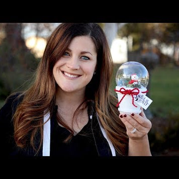 DIY Christmas Snow Globe!