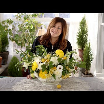 How I Build a Flower Arrangement!