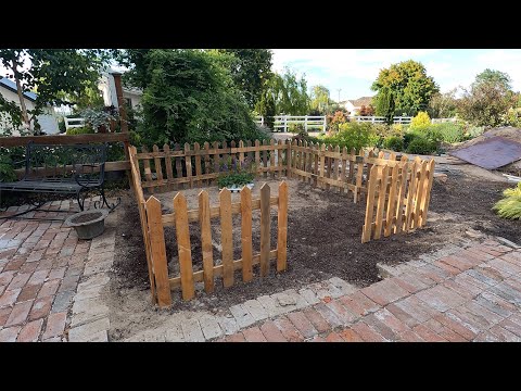 Building Picket Fence Out of Pallets!