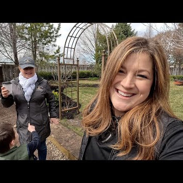 Planting 20 Bare Root Roses in My Parent’s Garden!