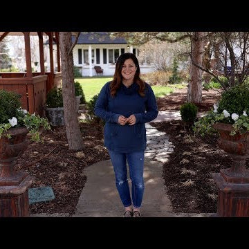 Using a Gem Box Inkberry Holly Instead of Boxwood in this Simple & Classic Spring Arrangement