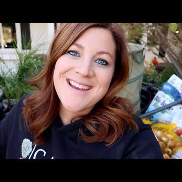 Repotting a Palm, Planting Snowdrops & Pruning Roses!