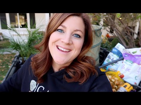 Repotting a Palm, Planting Snowdrops & Pruning Roses!