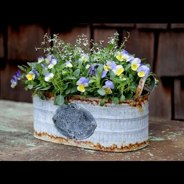 Simple Spring Centerpiece