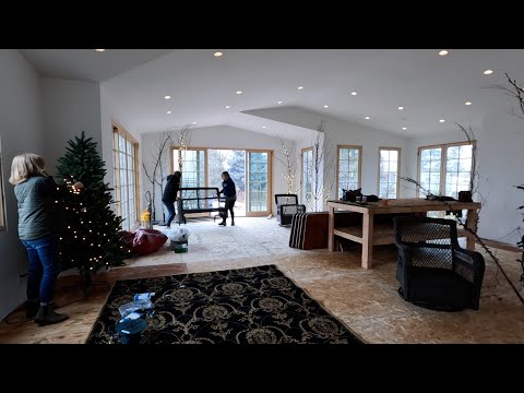 Decorating My Parent’s House for Christmas in the Midst of a Home Renovation!