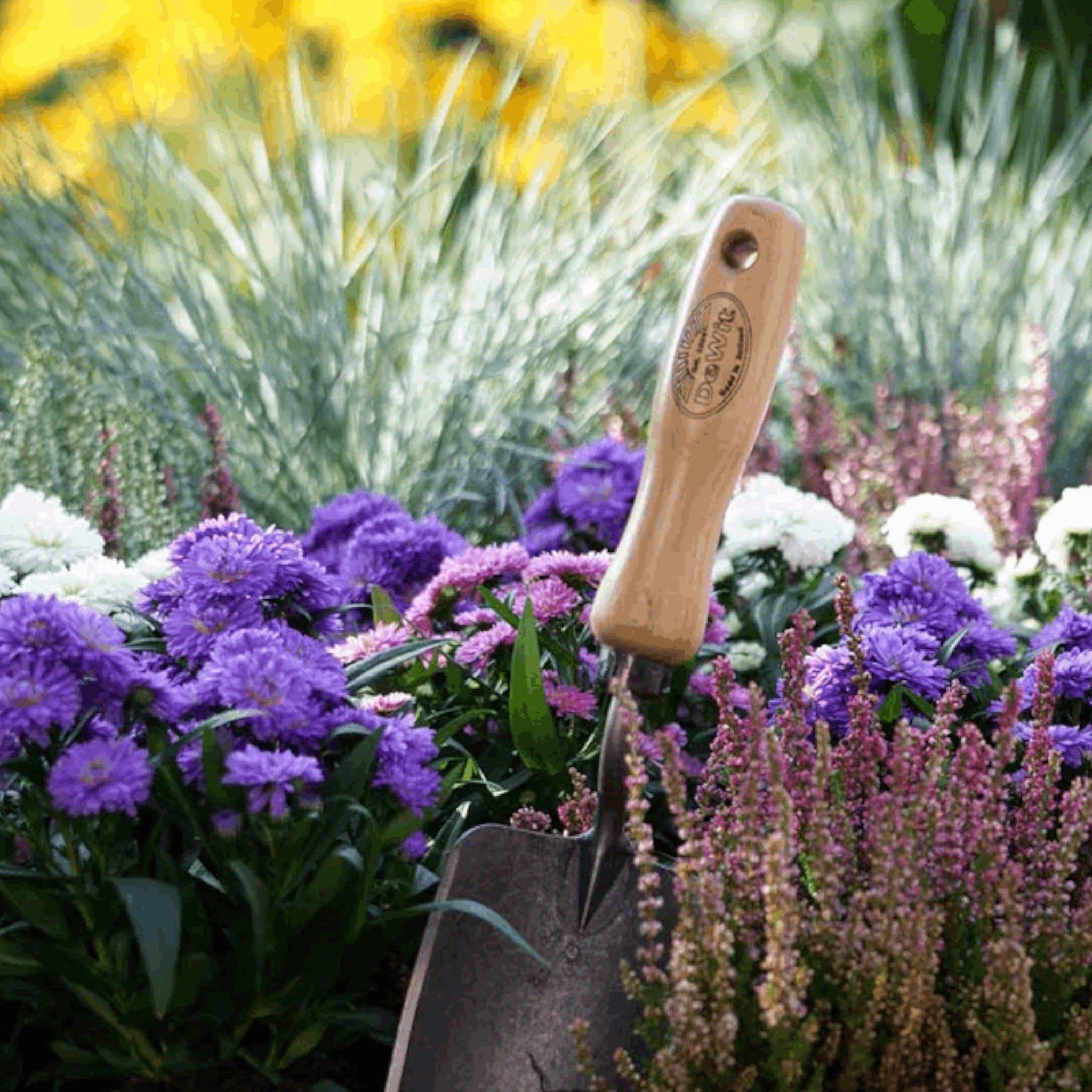 DeWit Forged Trowel – Garden Answer