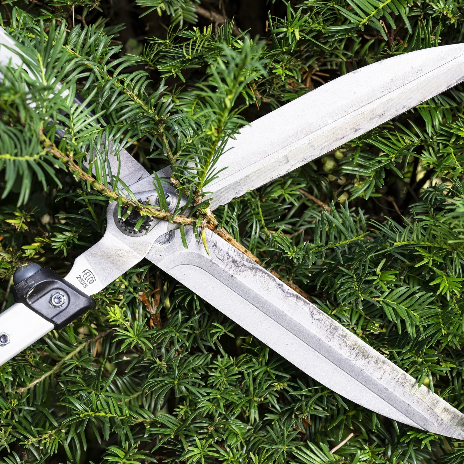 Felco 250-57 Hedge Shears - Thumbnail 2