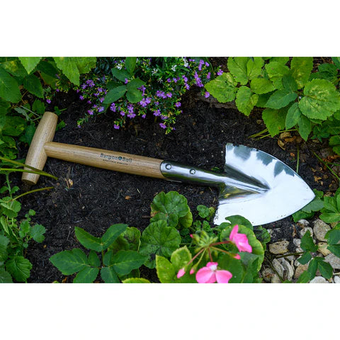 Short Spade by Burgon & Ball