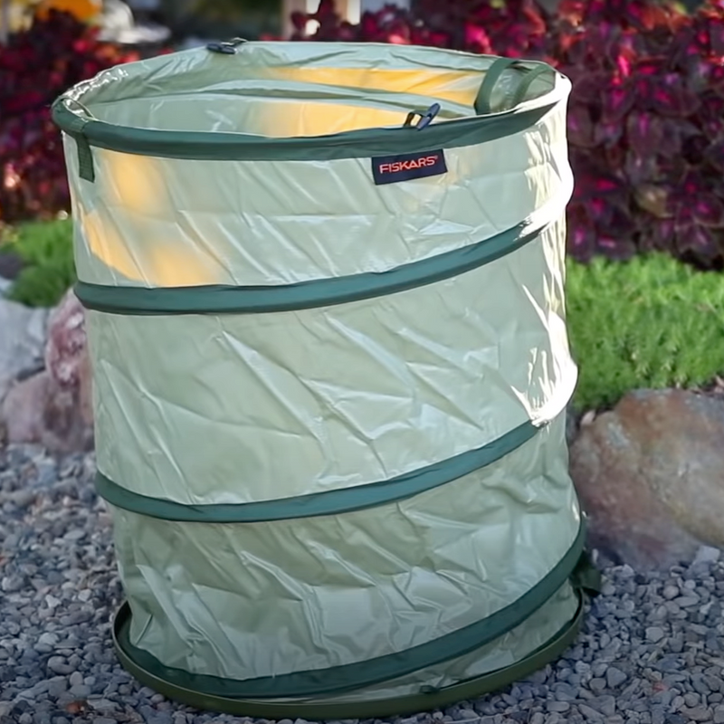 Fiskars HardShell Kangaroo Pop-Up Bag 30 gal