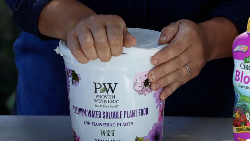 soluble plant fertilizer Proven Winners Premium Water Soluble Plant Food